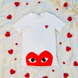 Comme des Garcons PLAY White Tee with Red Heart size S